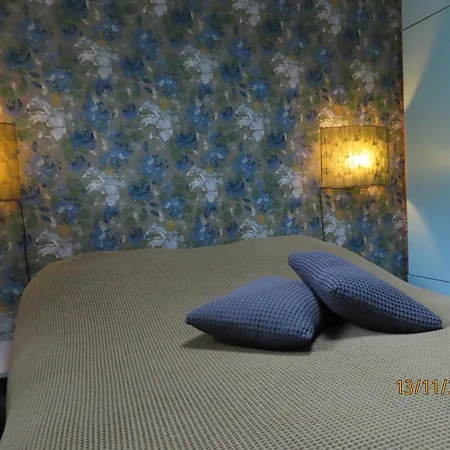 Holiday home Onder De Peppel Met Sauna En Jacuzzi *