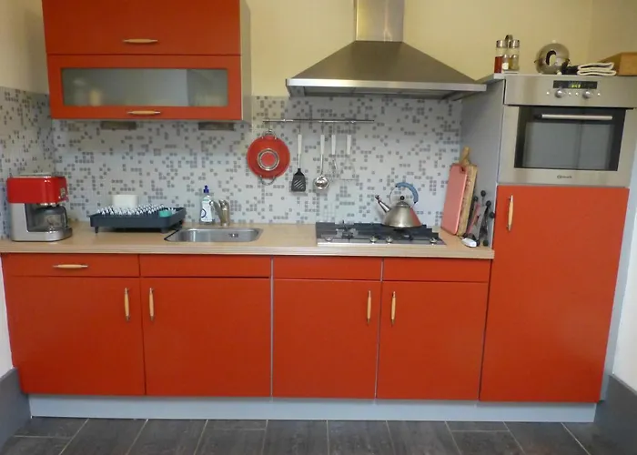 Holiday home Onder De Peppel Met Sauna En Jacuzzi *