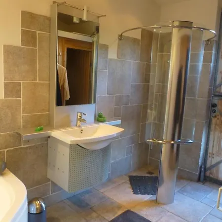 Prázdninový dům Onder De Peppel Met Sauna En Jacuzzi Wijk en Aalburg